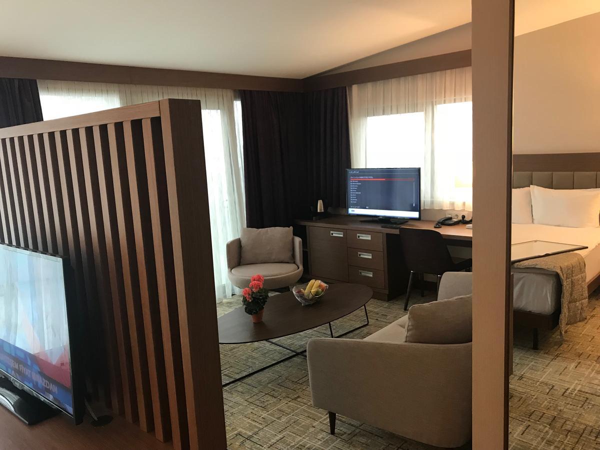 Land Park Hotel イスタンブール エクステリア 写真