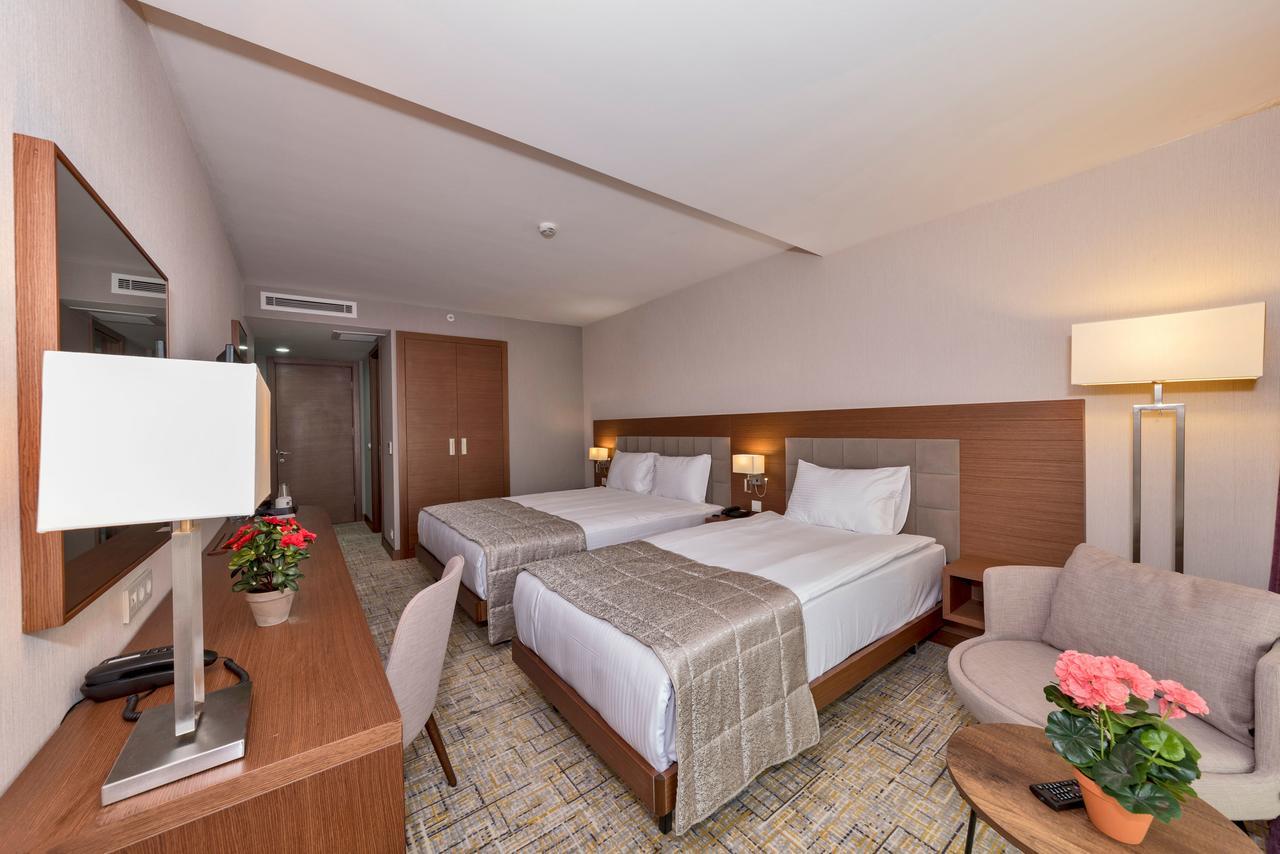 Land Park Hotel イスタンブール エクステリア 写真