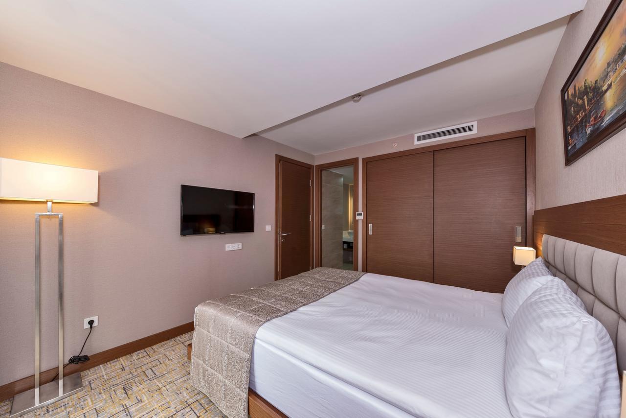 Land Park Hotel イスタンブール エクステリア 写真