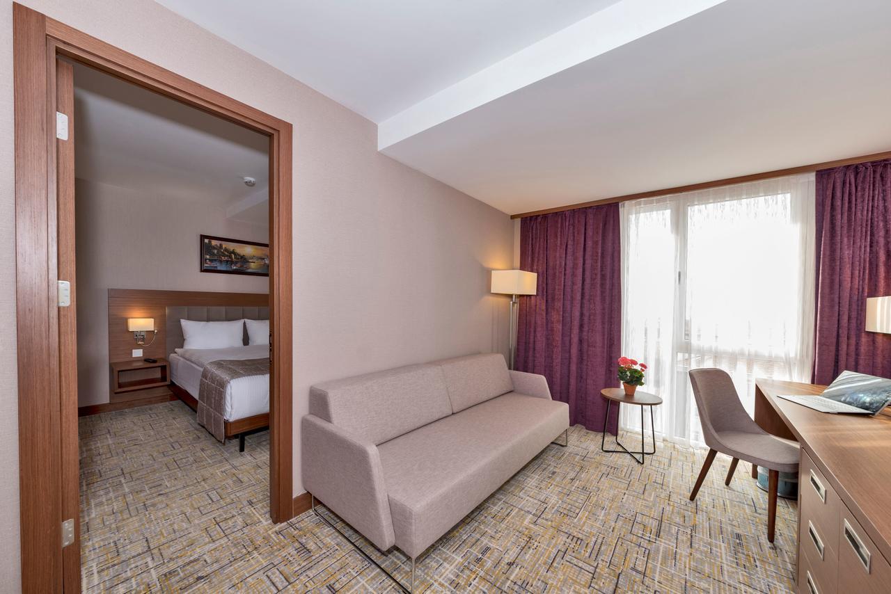 Land Park Hotel イスタンブール エクステリア 写真