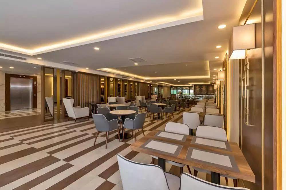 Land Park Hotel イスタンブール エクステリア 写真