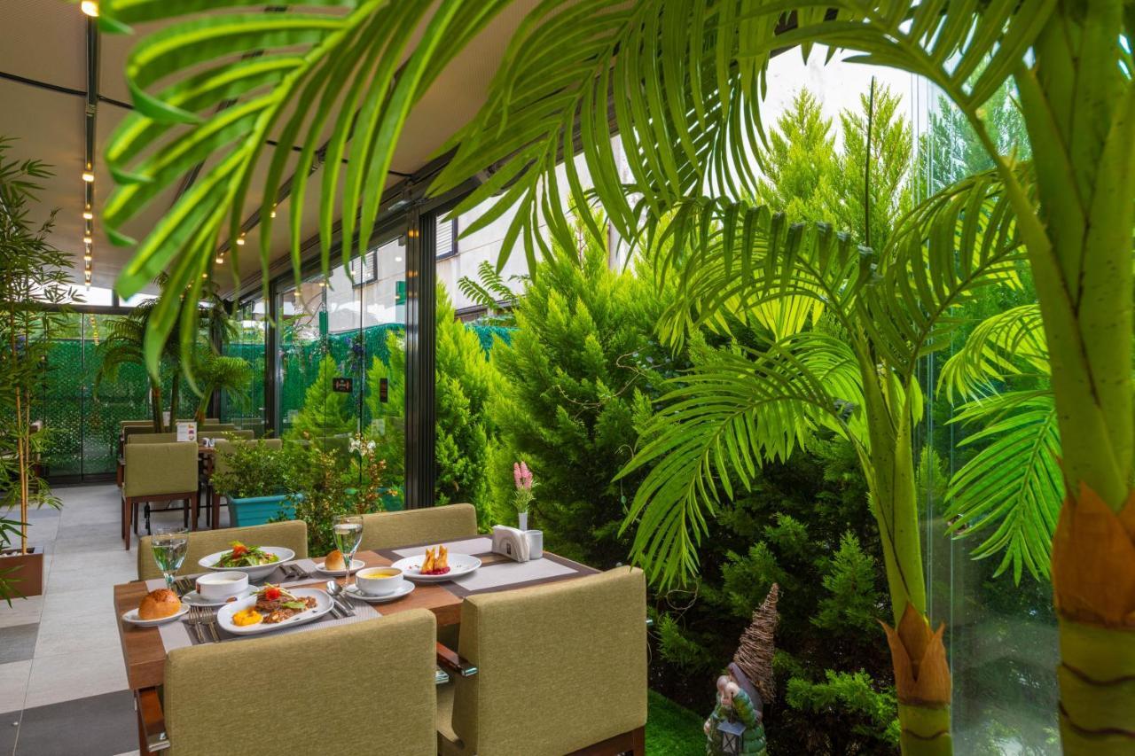 Land Park Hotel イスタンブール エクステリア 写真